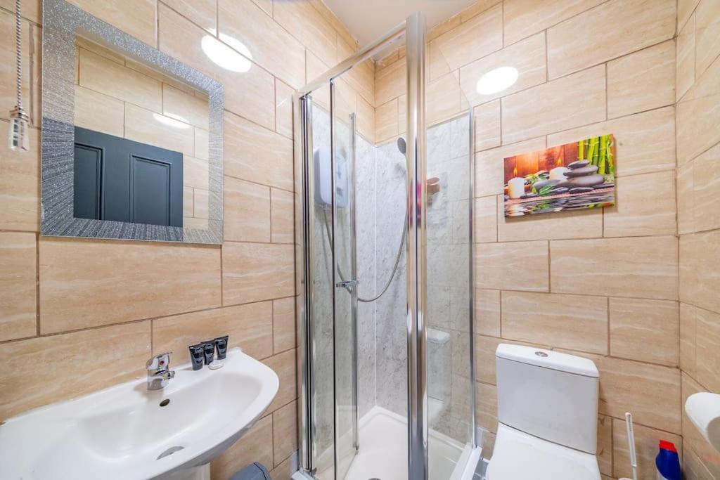 *fl1k* For Your Relaxed & Cosy + Free Parking + Free Fast Wifi Apartment Leeds (West Yorkshire)